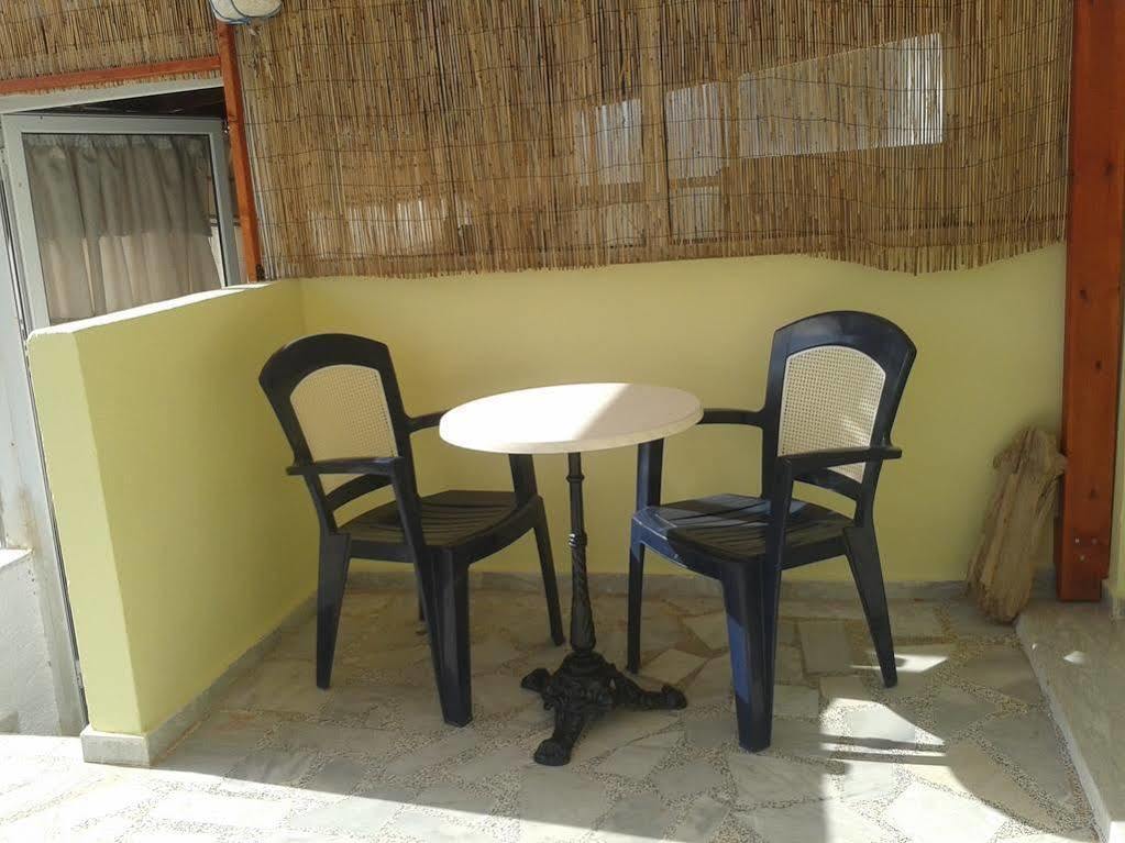 Yiannis Apartments Mastichari  Exterior photo